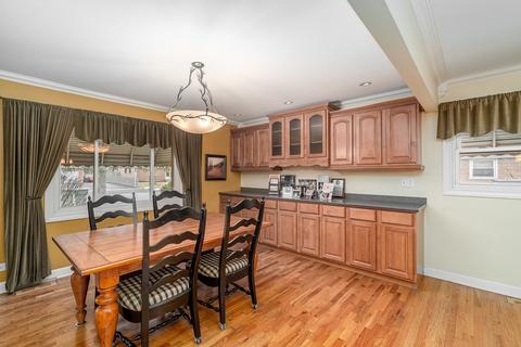 8448 Lorel Ave, Burbank, IL 60459 photo 7
