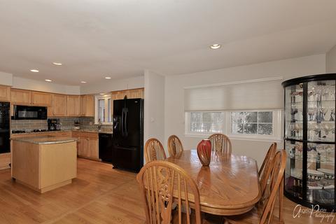 605 Sapling Ln, Deerfield, IL 60015 photo 11