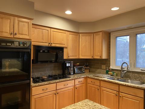 605 Sapling Ln, Deerfield, IL 60015 photo 9