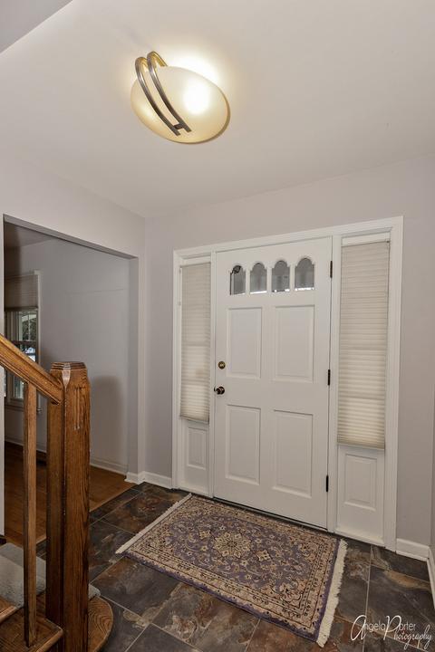 605 Sapling Ln, Deerfield, IL 60015 photo 2