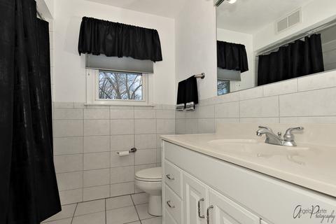 605 Sapling Ln, Deerfield, IL 60015 photo 24