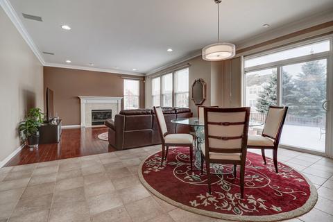 303 Comstock Dr, Elgin, IL 60124 photo 11