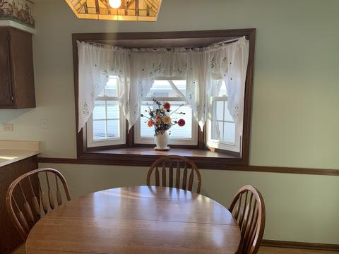 805 Francine Dr, Bartlett, IL 60103 photo 5