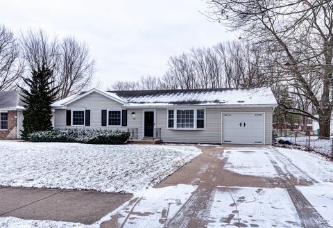 161 E 2nd St, Braidwood, IL 60408 photo 2
