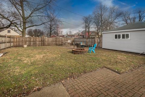 4621 S Clyde Ave, Lyons, IL 60534 photo 23