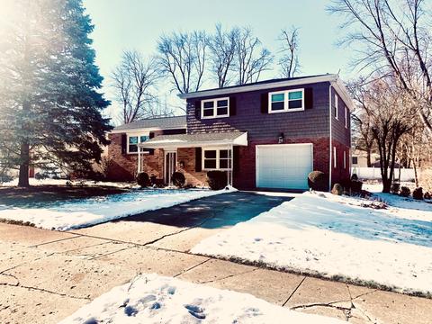 15 Lateer Dr, Normal, IL 61761 photo 1