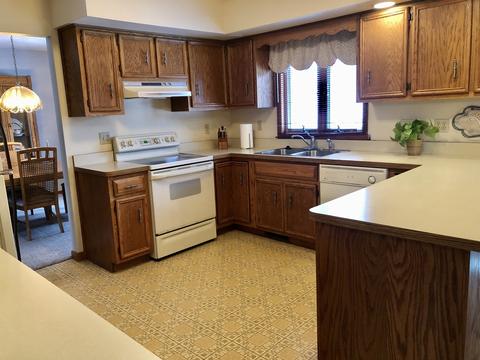 2812 Marquette Rd, Peru, IL 61354 photo 8