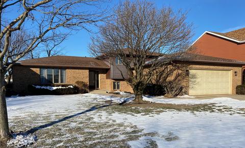 2812 Marquette Rd, Peru, IL 61354 photo 1