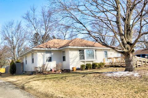 650 E Grant St, Watseka, IL 60970 photo 2
