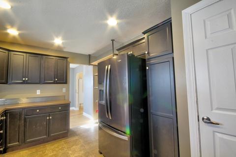 650 E Grant St, Watseka, IL 60970 photo 16