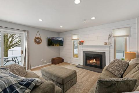 2163 Stirrup Ln, Wheaton, IL 60189 photo 6