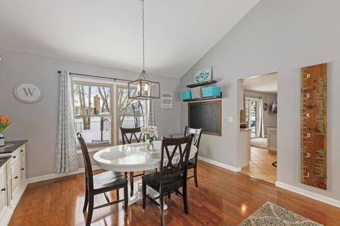2163 Stirrup Ln, Wheaton, IL 60189 photo 11