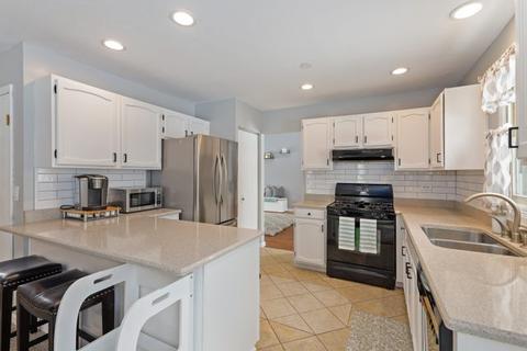 2163 Stirrup Ln, Wheaton, IL 60189 photo 8
