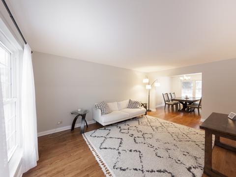 752 Crab Tree Ln, Bartlett, IL 60103 photo 2