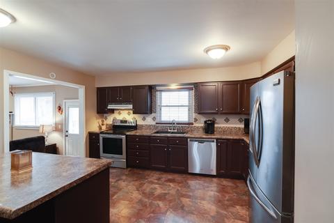 104 E High St, White Heath, IL 61884 photo 6