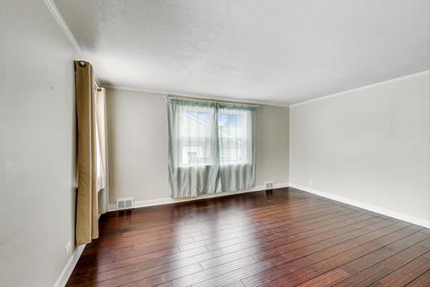 1018 Evergreen St, Wheaton, IL 60187 photo 3