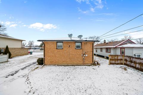 811 E 152nd St, Phoenix, IL 60426 photo 21