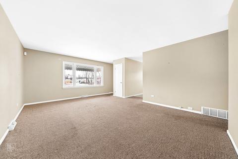 811 E 152nd St, Phoenix, IL 60426 photo 7