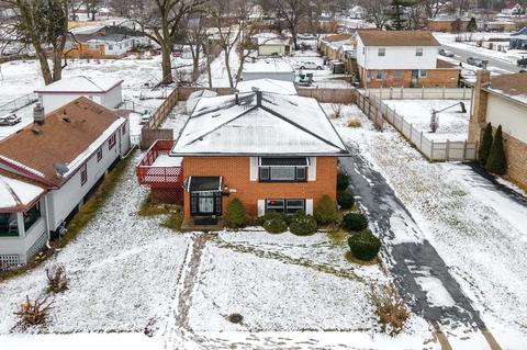811 E 152nd St, Phoenix, IL 60426 photo 3