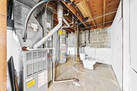 811 E 152nd St, Phoenix, IL 60426 photo 19