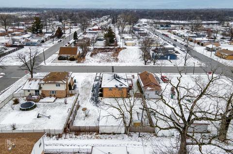 811 E 152nd St, Phoenix, IL 60426 photo 23