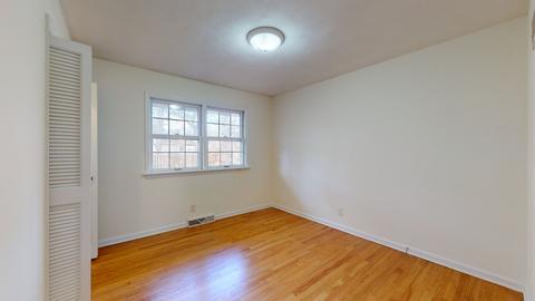 1208 Devonshire Dr, Champaign, IL 61821 photo 14
