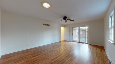 1208 Devonshire Dr, Champaign, IL 61821 photo 32