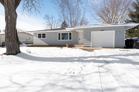 4807 Howard St, Mchenry, IL 60051 photo 1