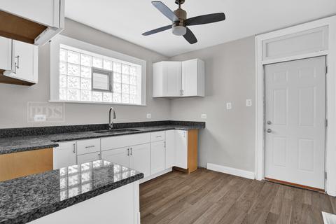 834 E 89th Pl, Chicago, IL 60619 photo 20
