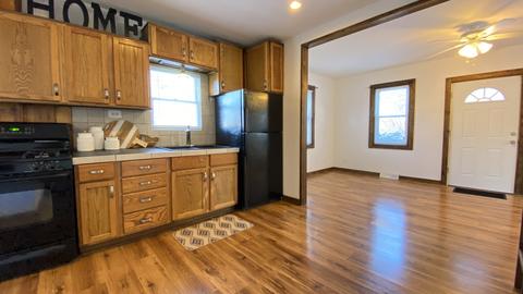 240 S Lyle Ave, Elgin, IL 60123 photo 6