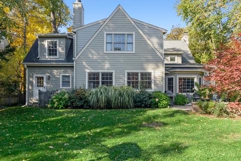 635 Juniper Rd, Glenview, IL 60025 photo 2