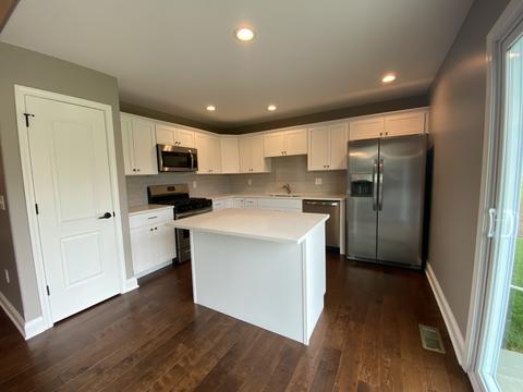 211 Patton Turn, Bradley, IL 60915 photo 3