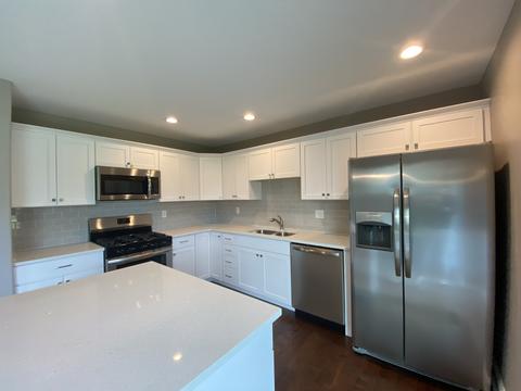 211 Patton Turn, Bradley, IL 60915 photo 2