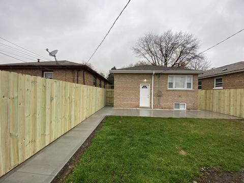 29 E 121st St, Chicago, IL 60628 photo 3