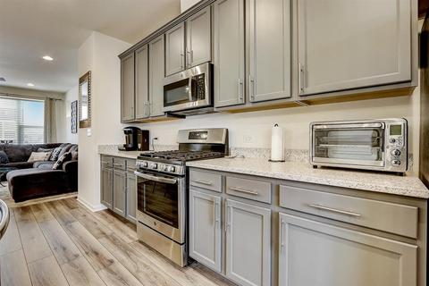 4166 Irving Rd, Aurora, IL 60504 photo 8