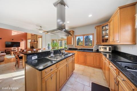 801 E Hickory Ave, Addison, IL 60101 photo 9