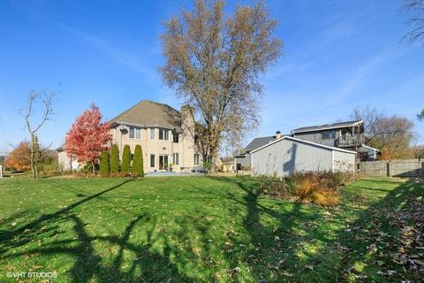801 E Hickory Ave, Addison, IL 60101 photo 2