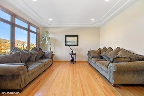 801 E Hickory Ave, Addison, IL 60101 photo 3