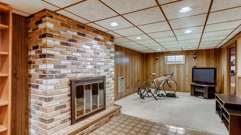 1020 Freeman Rd, Hoffman Estates, IL 60192 photo 23