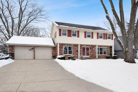 357 Beverly Rd, Barrington, IL 60010 photo 2