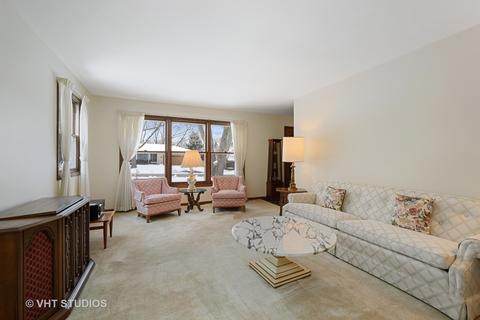 357 Beverly Rd, Barrington, IL 60010 photo 4