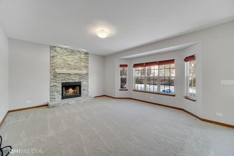 698 Deer Ln, Sleepy Hollow, IL 60118 photo 5