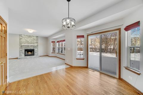 698 Deer Ln, Sleepy Hollow, IL 60118 photo 4