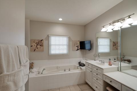 10 Chloe Ct, Bloomington, IL 61704 photo 13