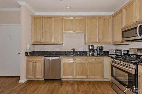 640 Mchenry Rd #102, Wheeling, IL 60090 photo 6