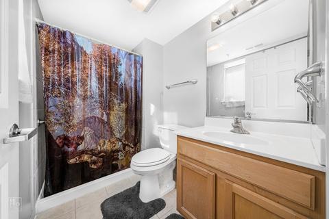8010 River Walk Dr #2D, Lyons, IL 60534 photo 9