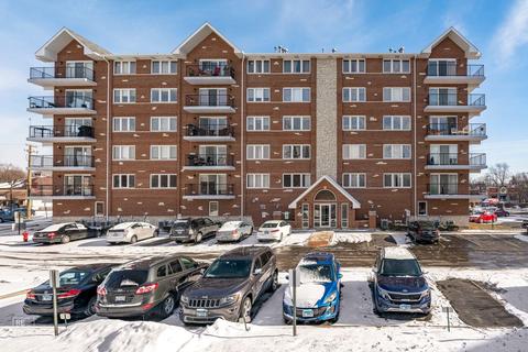 8010 River Walk Dr #2D, Lyons, IL 60534 photo 1
