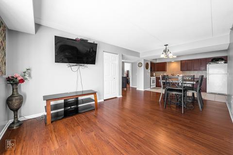 8010 River Walk Dr #2D, Lyons, IL 60534 photo 2