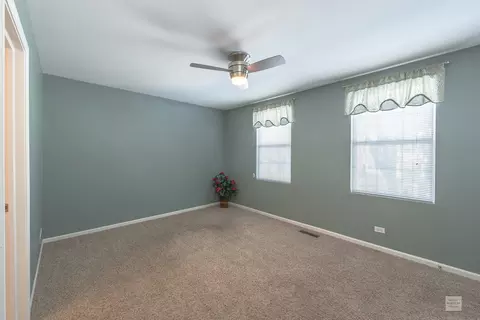 965 Symphony Dr, Aurora, IL 60504 photo 17