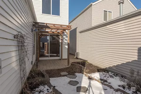 965 Symphony Dr, Aurora, IL 60504 photo 23